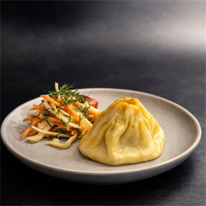 {{photo.Alt || photo.Description || 'Нежная начинка из курицы с сыром и зеленью'}}